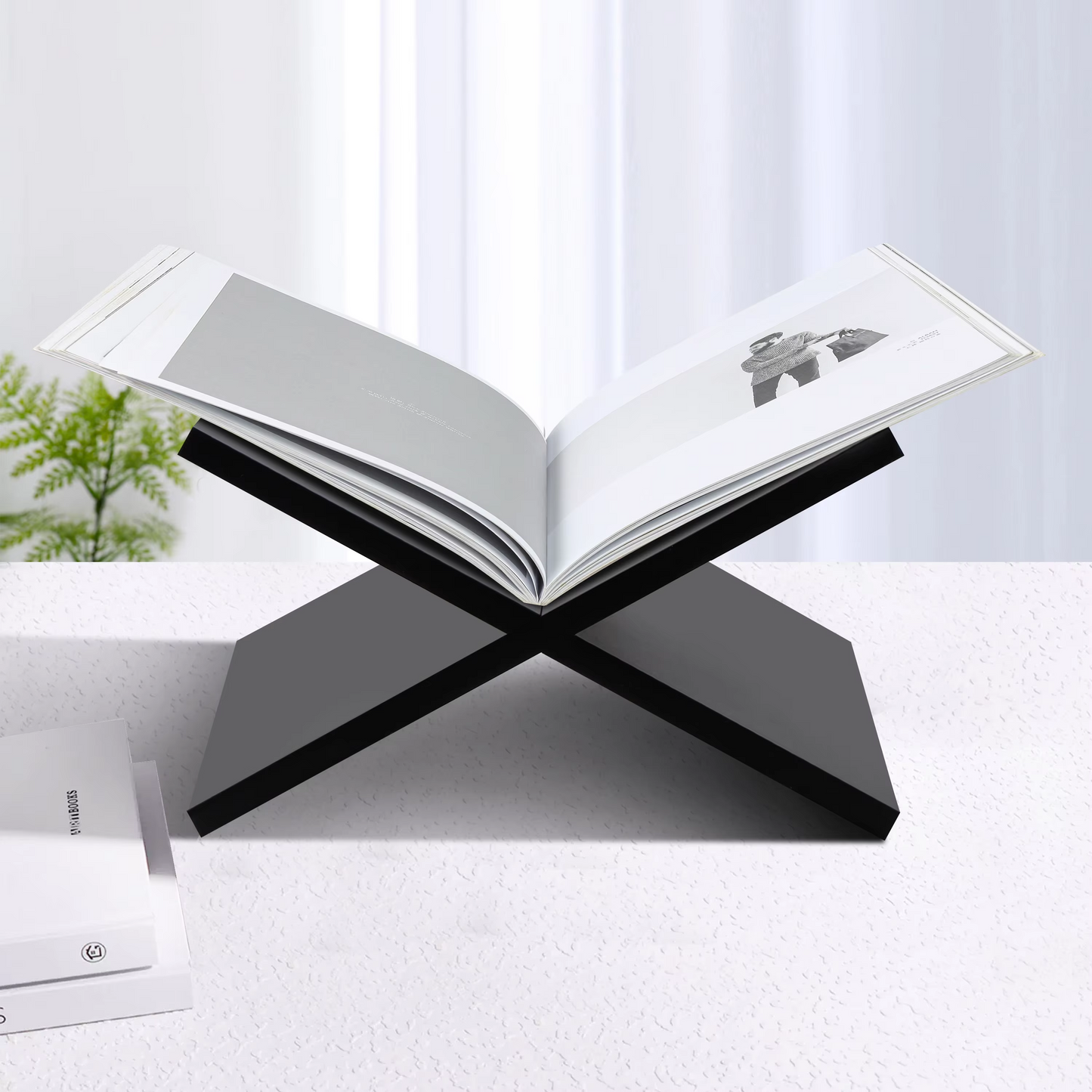 IvoQ Boekenstandaard X Zwart