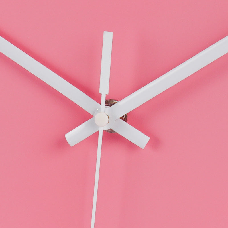IvoQ Elegante Wandklok Roze Ø30 cm