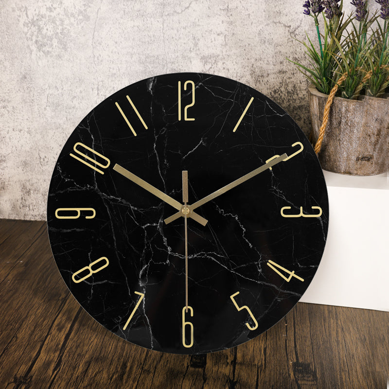 IvoQ Zwarte Marmerlook Wandklok met Gouden Details Glas Ø 30 cm
